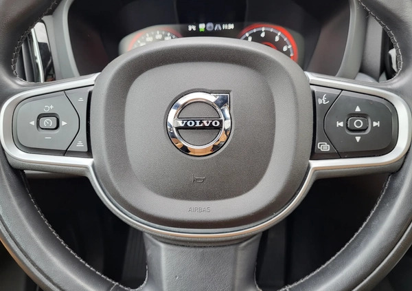 Volvo XC 60 cena 144900 przebieg: 66893, rok produkcji 2019 z Warszawa małe 781